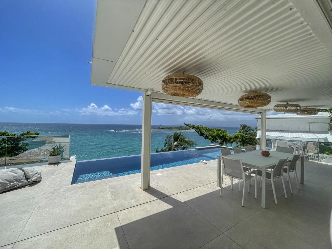 9 Location villa piscine vue mer ilet Gosier Guadeloupe_terrasse